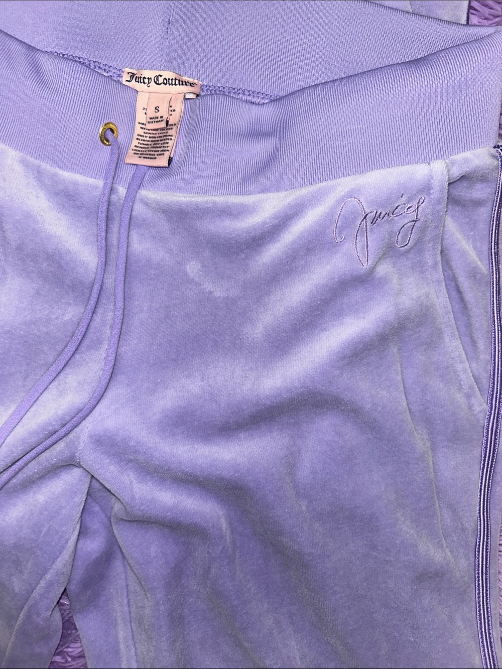 Juicy Couture Lavender Velour Zip-Up Hoodie - Picture 4 of 8